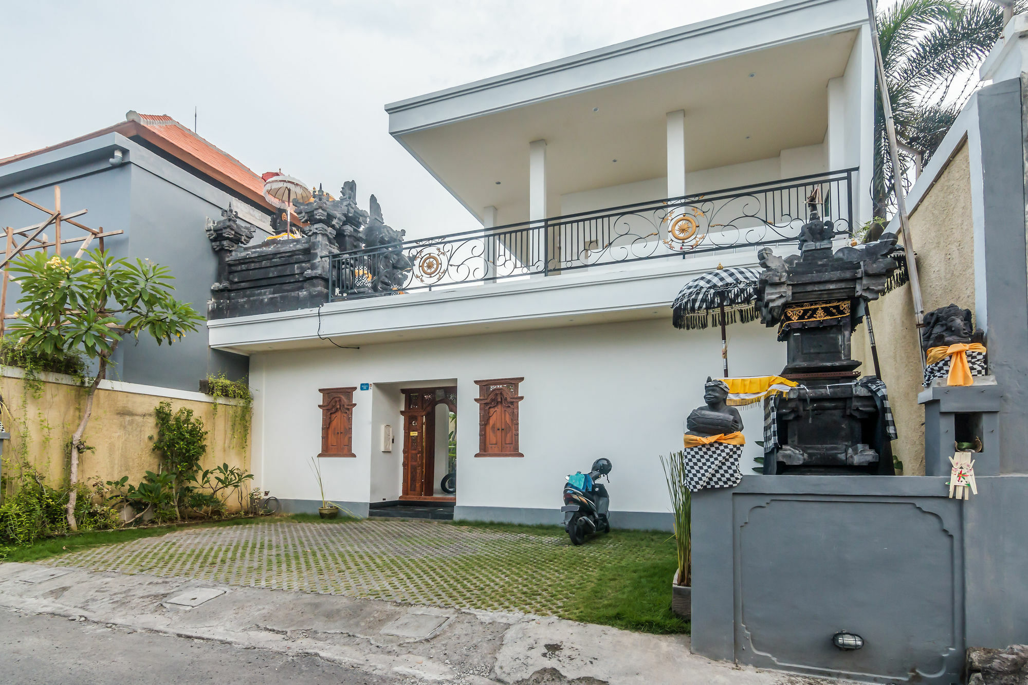 Zen Rooms Denpasar Mertasari Bagian luar foto